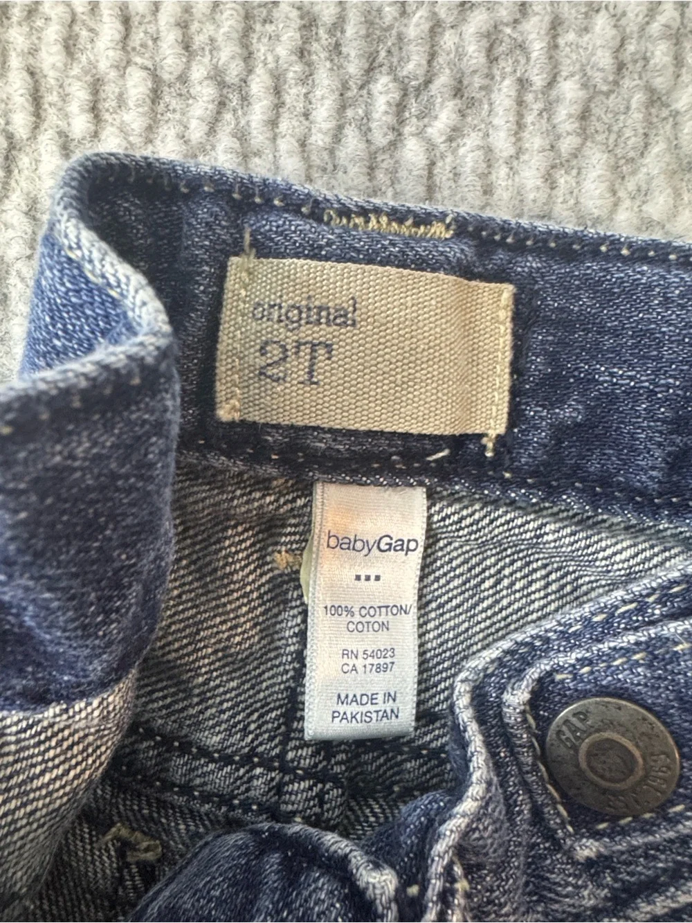 Gap Jeans 2T Nike Toddler Hat Boys